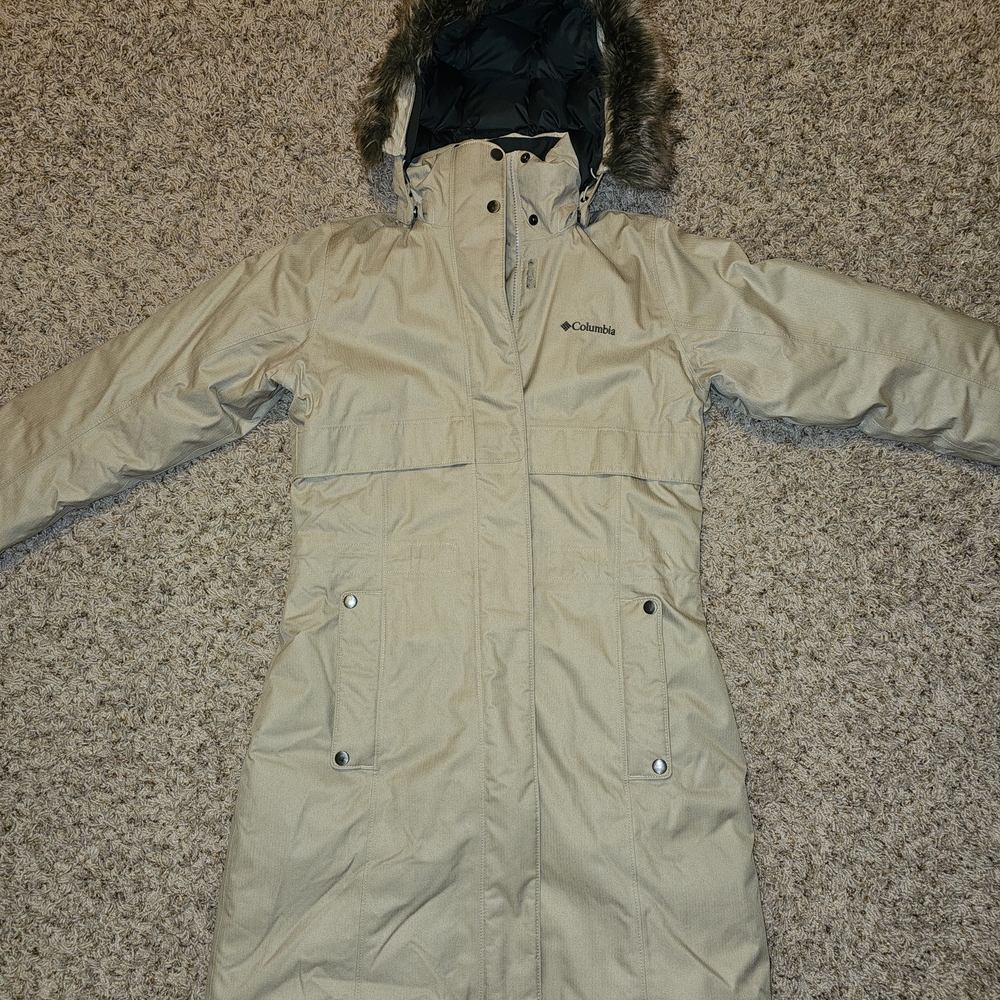 Columbia Women's Tan Hooded Ski Jacket